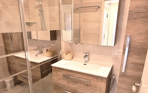 Location Fréjus Appartement 690f10a75e01