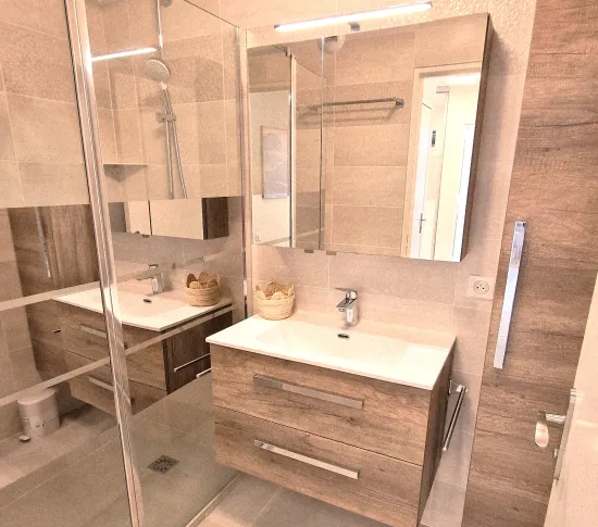 Location Fréjus Appartement 690f10a75e01