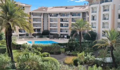 Location Fréjus Appartement 690f10a75e01