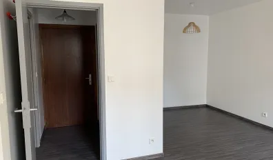 miniatureLocation Arles Appartement 691059d92df52