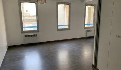 miniatureLocation Arles Appartement 691059d92df52