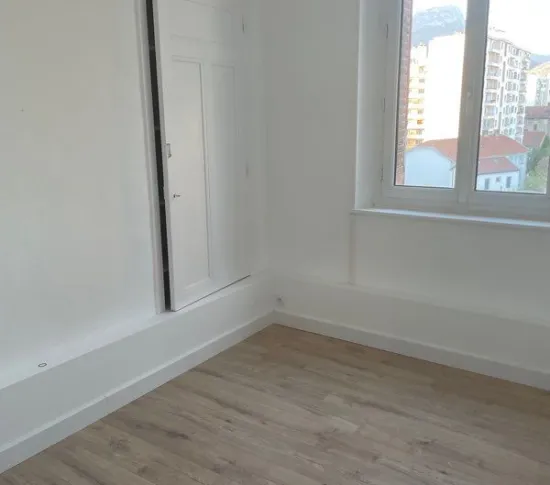 Location Grenoble Appartement 6913f37e84e0