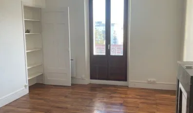 Location Grenoble Appartement 6913f37e84e0