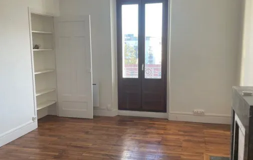 Location Grenoble Appartement 6913f37e84e0