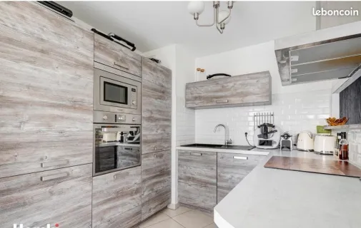 Location Marseille Appartement 6913fd469257