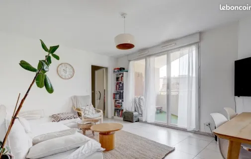 Location Marseille Appartement 6913fd469257