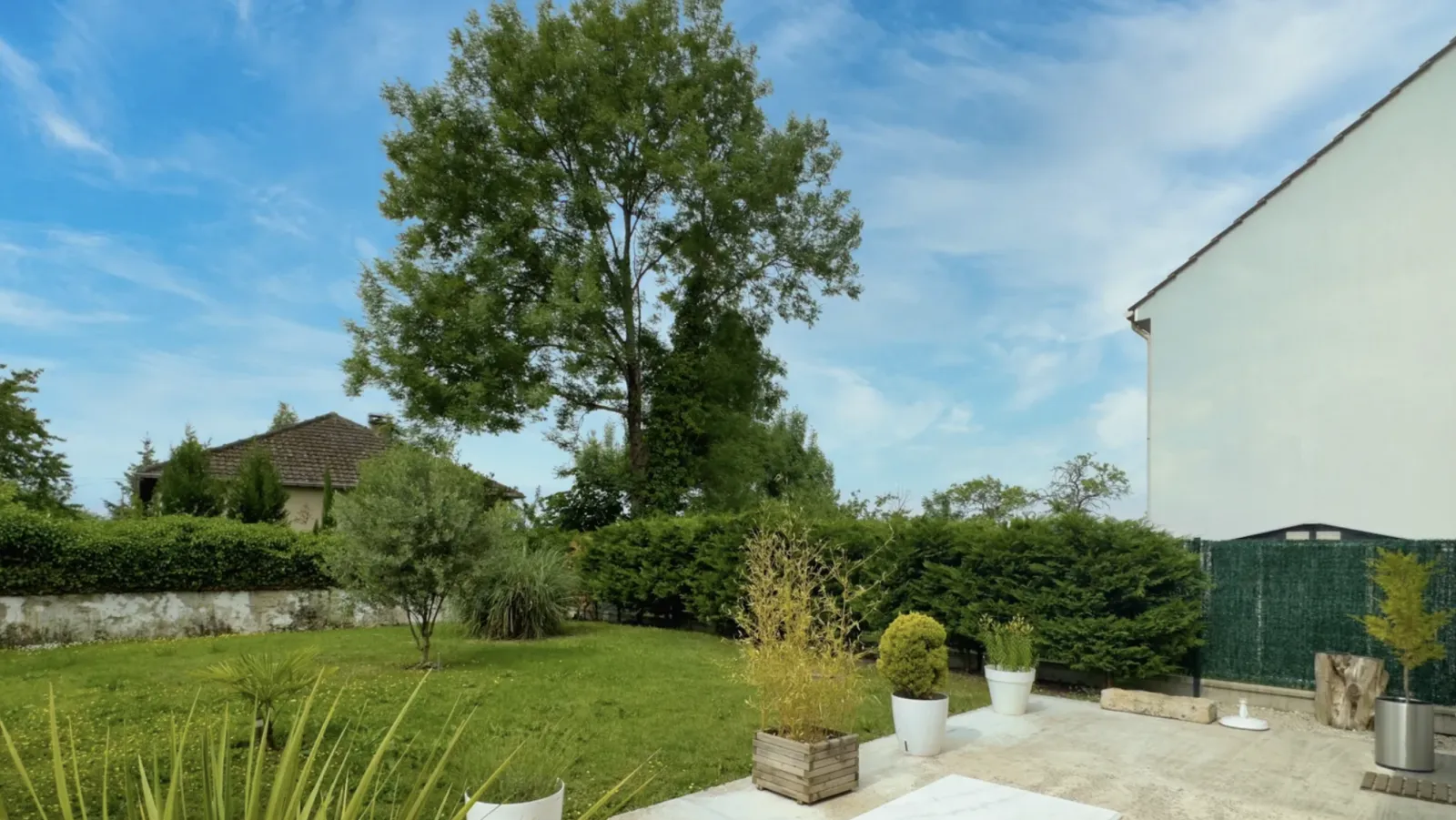 Location Guérard Maison 69146522d2a4