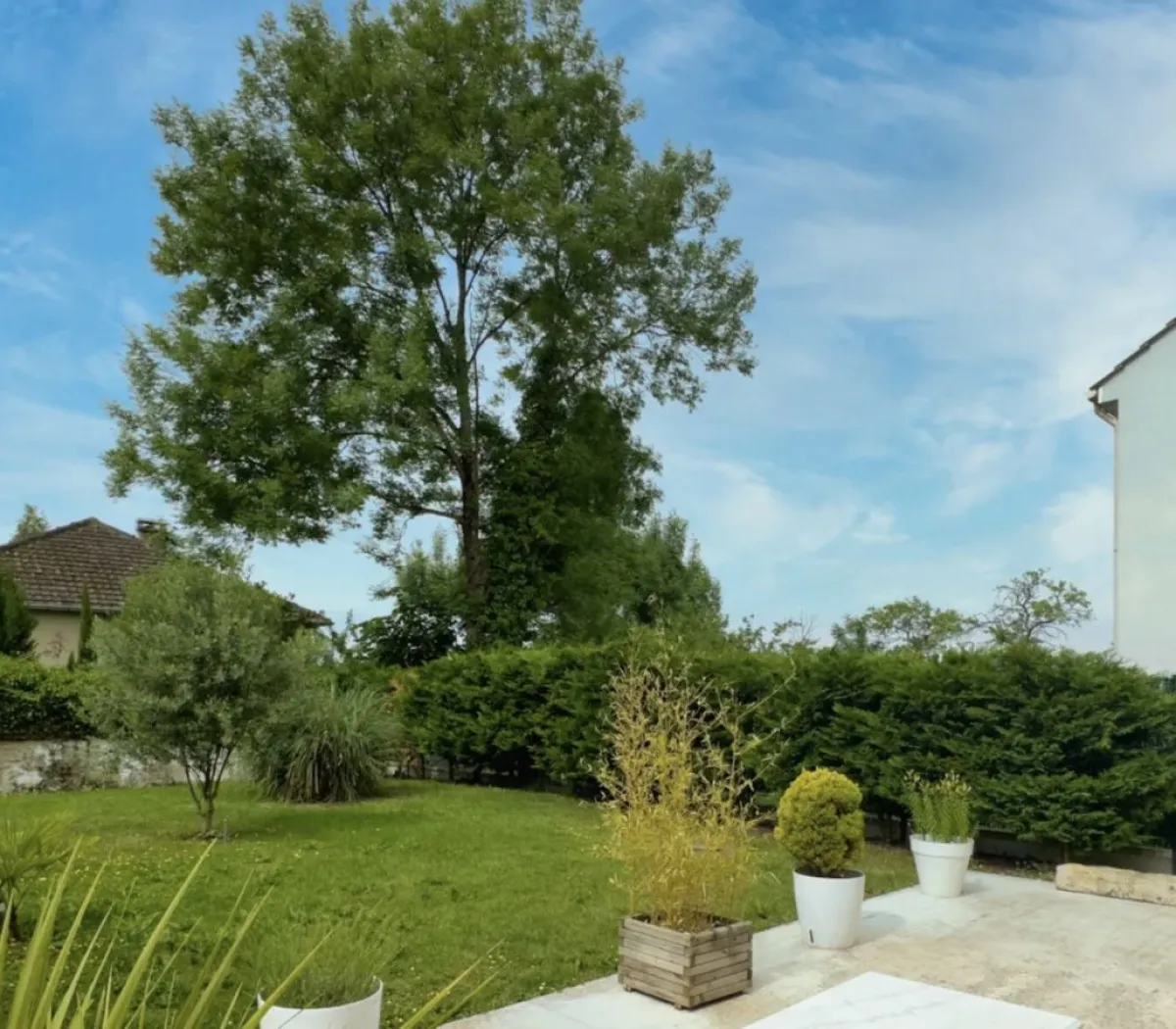 Location Guérard Maison 69146522d2a4