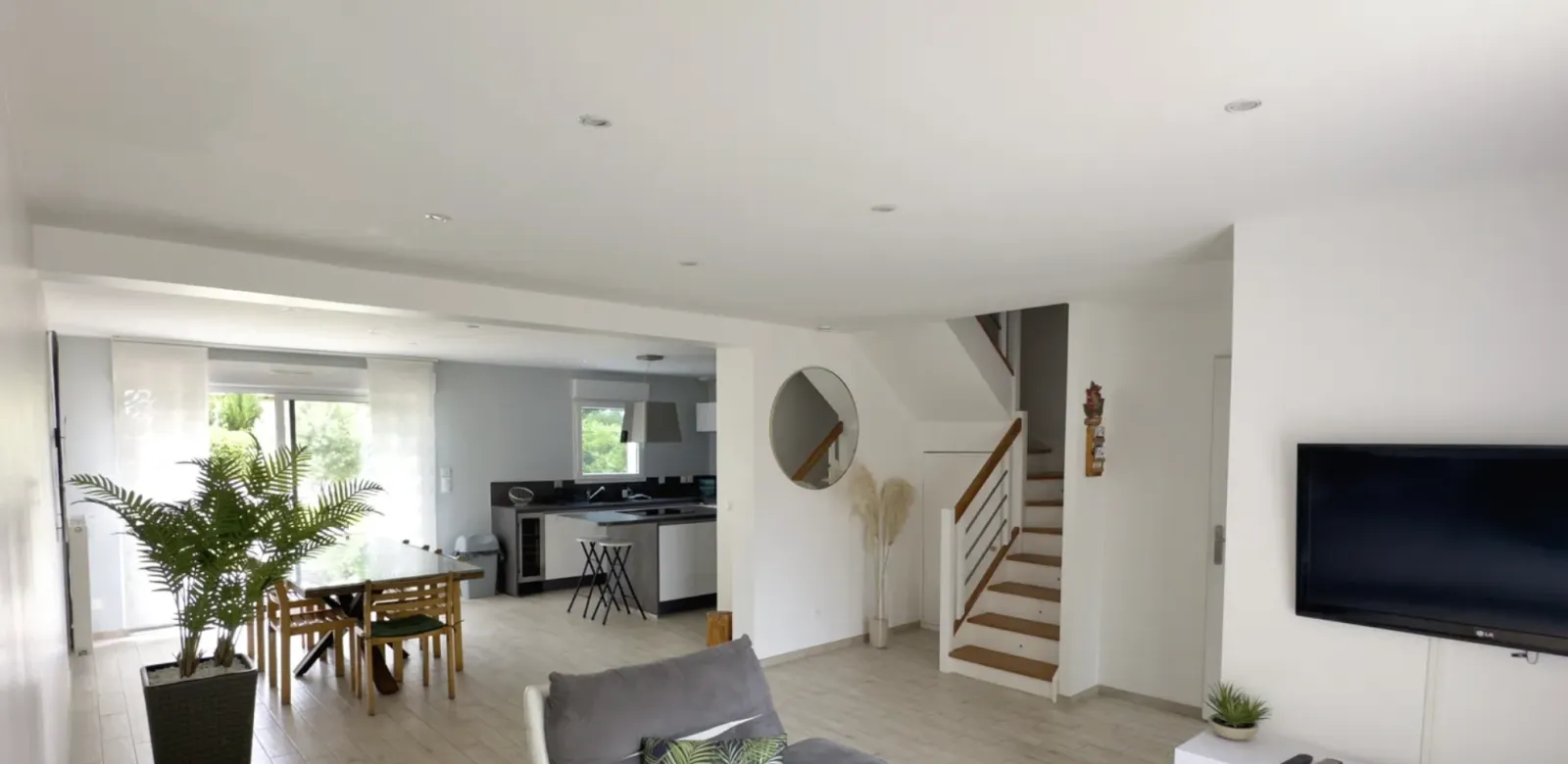 Location Guérard Maison 69146522d2a4