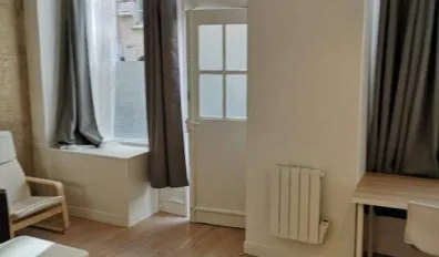 miniatureLocation Paris Chambre 6914a85dba782