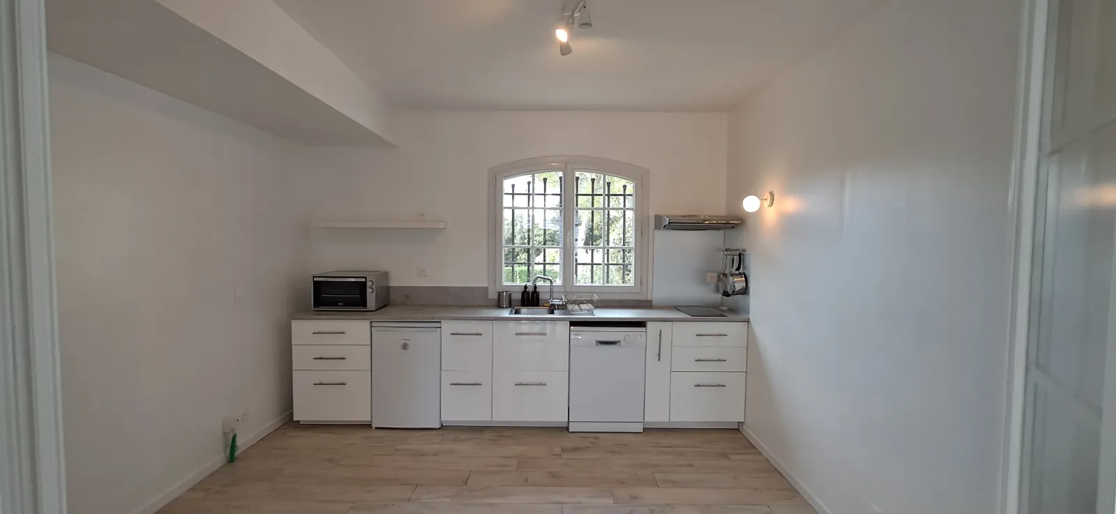 Location Roquefort-les-Pins Appartement 6914aa969a67