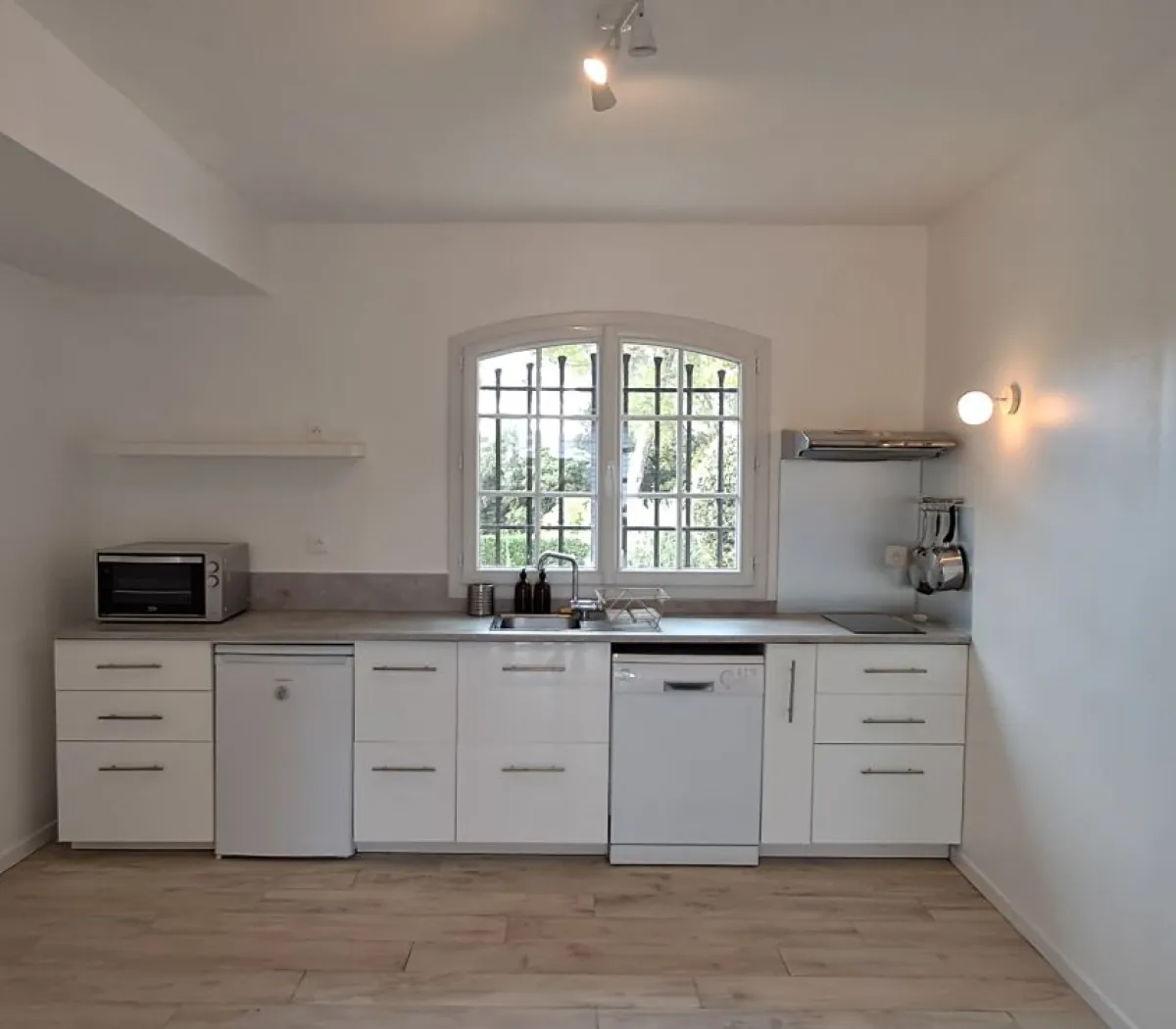 Location Roquefort-les-Pins Appartement 6914aa969a67