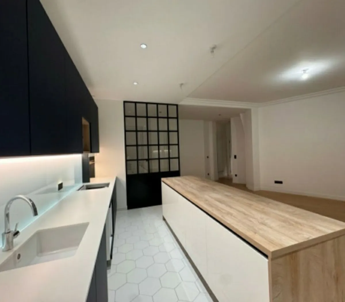 Location Paris Appartement 6914b9a3b0de