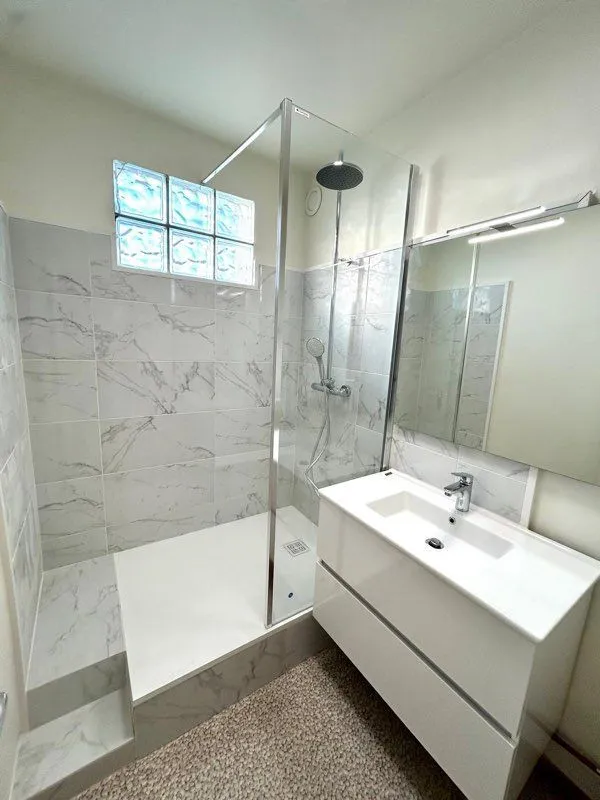 Location Vénissieux Appartement 691518c6b6a72