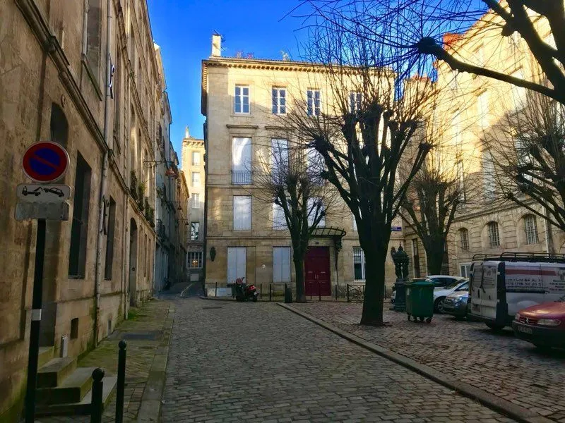 Location Bordeaux Appartement 69151d599653