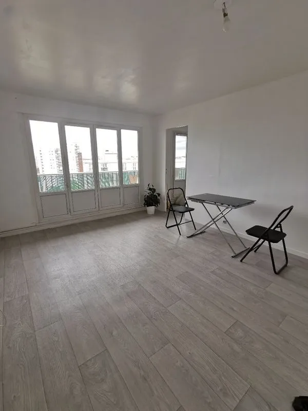 Location Villeneuve-la-Garenne Appartement 6915d52b3d07