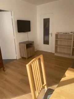 Location Courbevoie Appartement 69170e15e7c4