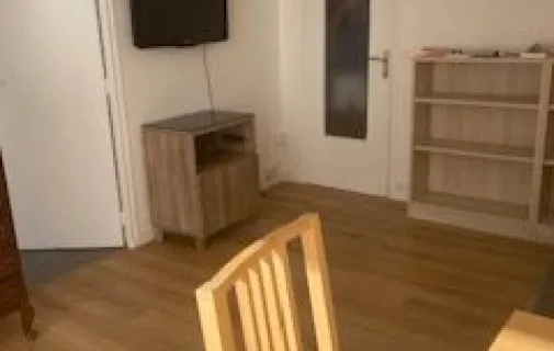 Location Courbevoie Appartement 69170e15e7c4