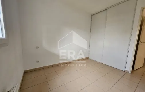 Location Gond-Pontouvre Appartement 691794bee4ed