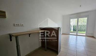 Location Gond-Pontouvre Appartement 691794bee4ed