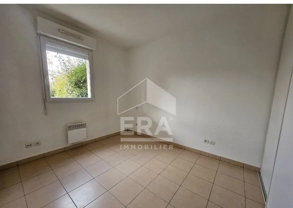 Location Gond-Pontouvre Appartement 691794bee4ed