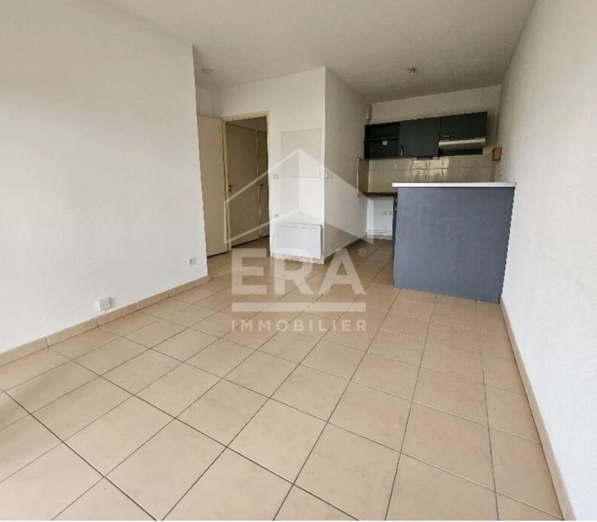 Location Gond-Pontouvre Appartement 691794bee4ed