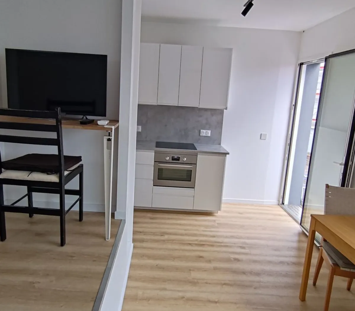 Location Issy-les-Moulineaux Appartement 691af106b1a7