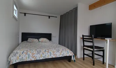 miniatureLocation Issy-les-Moulineaux Appartement 691af106b1a72