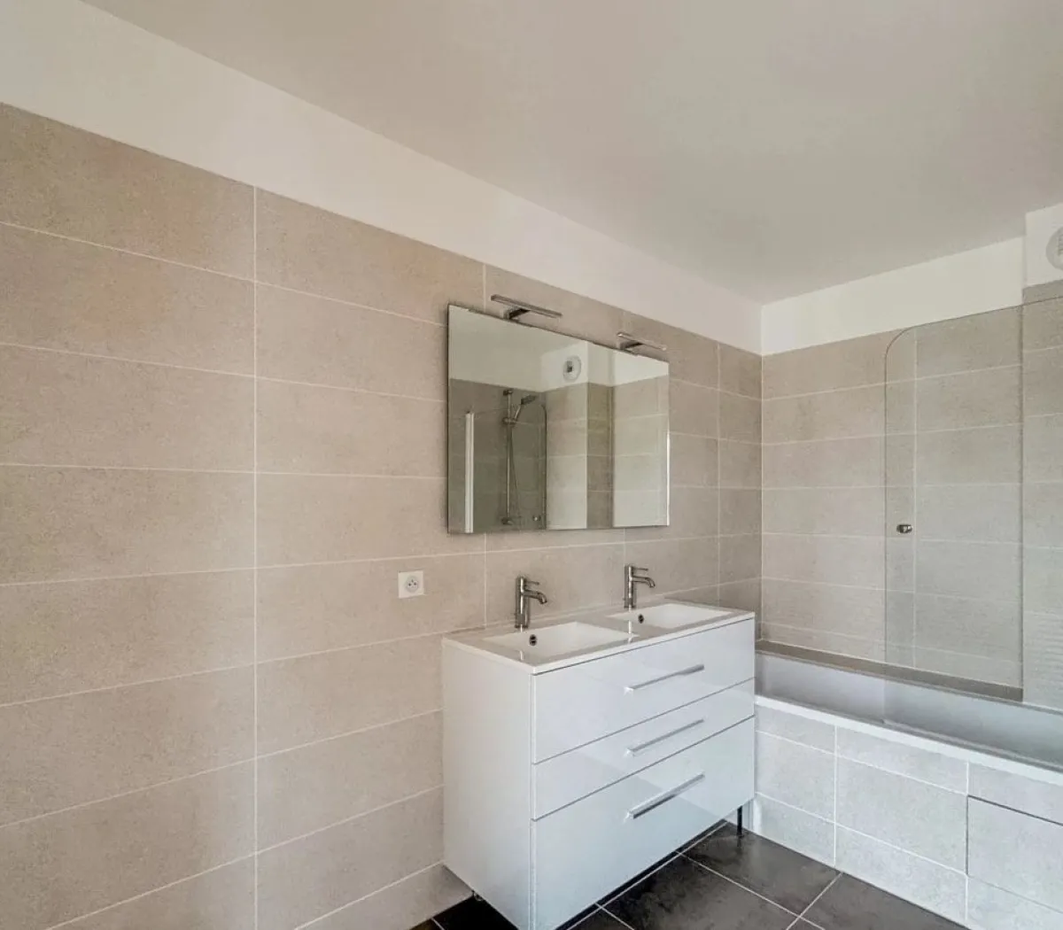 Location Paris Appartement 691b0698d442