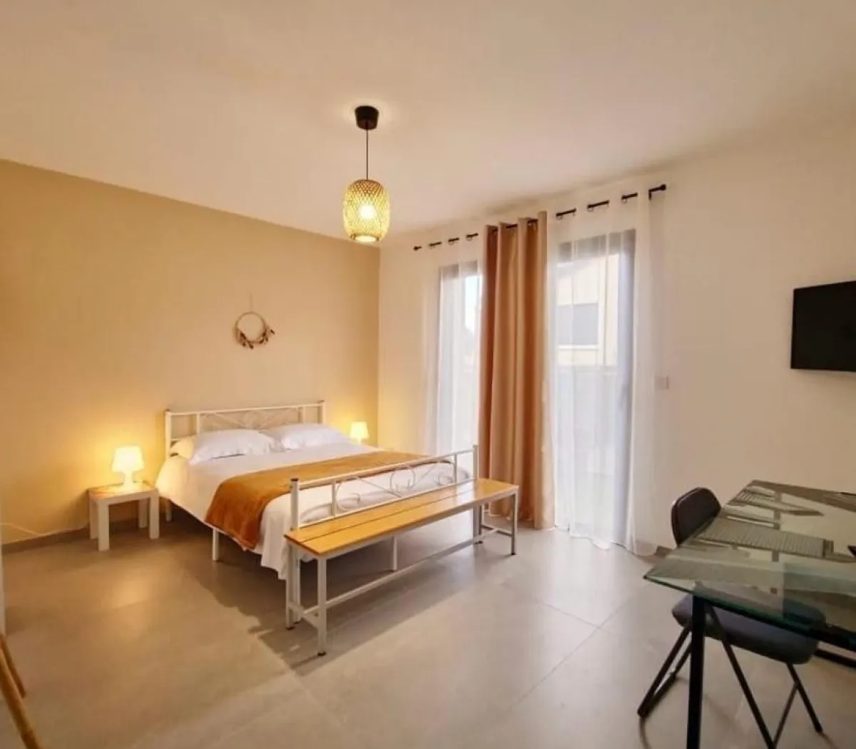 Location Vénissieux Chambre 691b0c8640f1