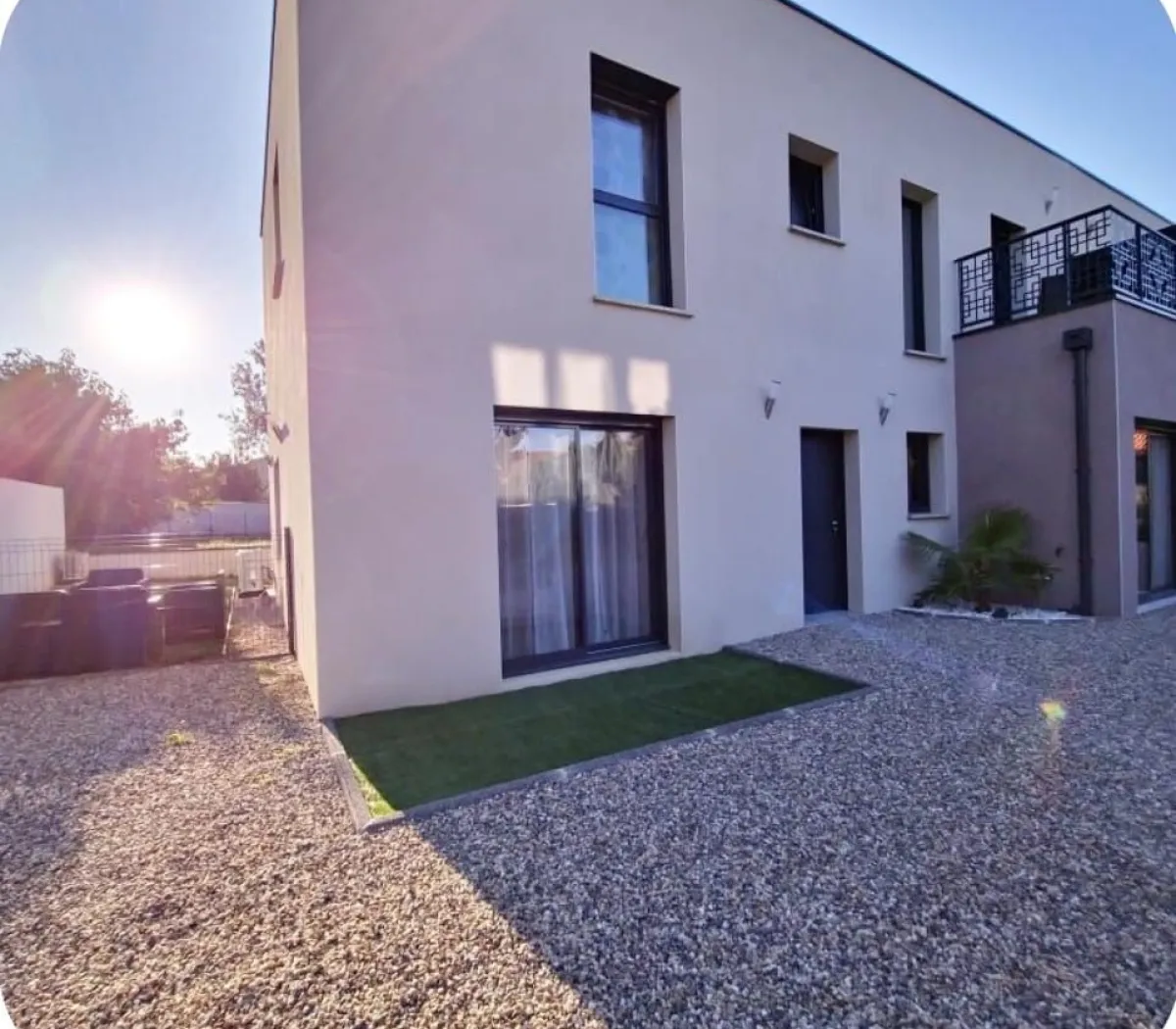 Location Vénissieux Chambre 691b0c8640f1