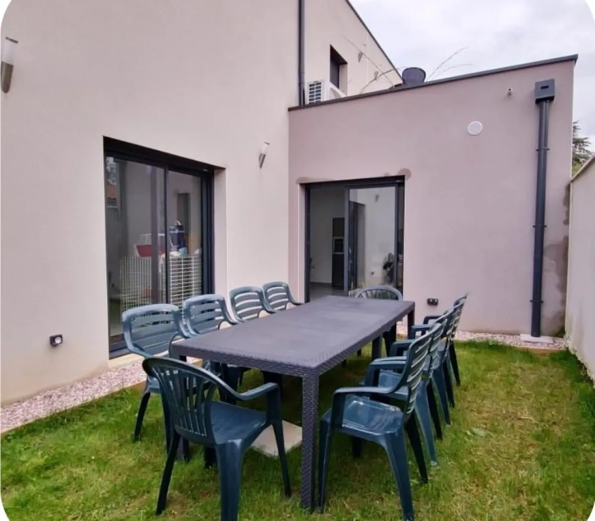 Location Vénissieux Chambre 691b0c8640f1