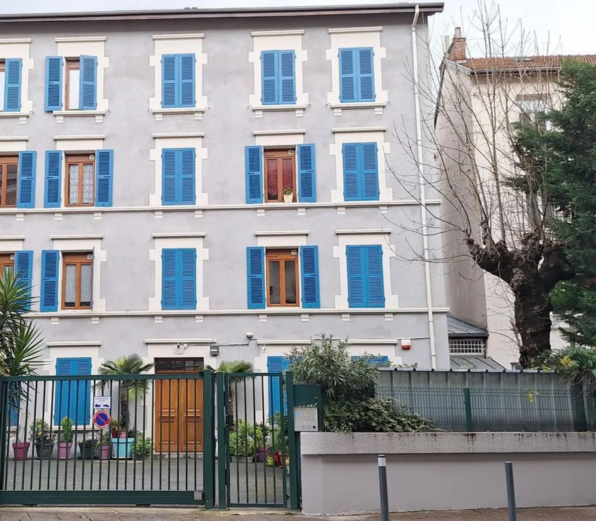 Location Grenoble Appartement 691cf85822e3