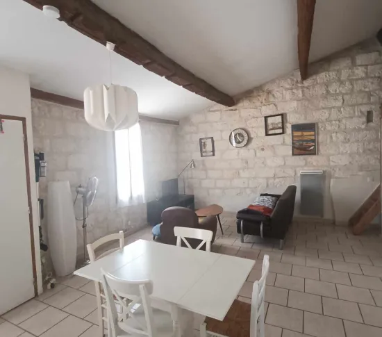 Location Aigues-Mortes Appartement 691f17b38de3