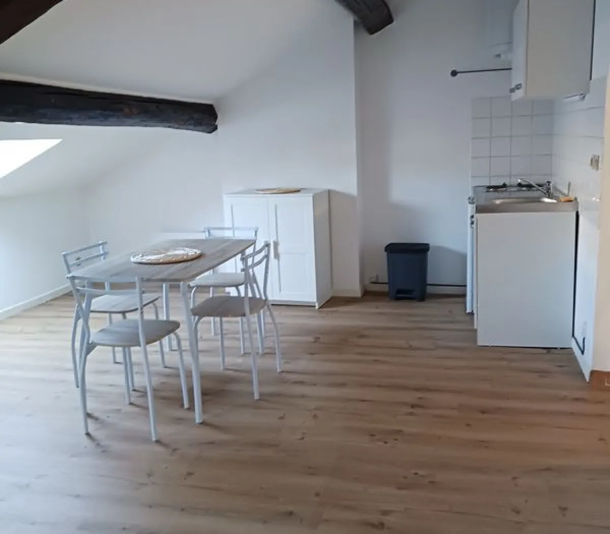 Location Vénissieux Appartement 691f2f6235aa