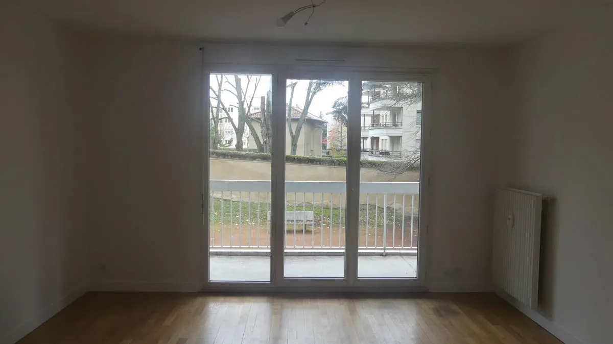 Location Caluire-et-Cuire Appartement 6920640445f5