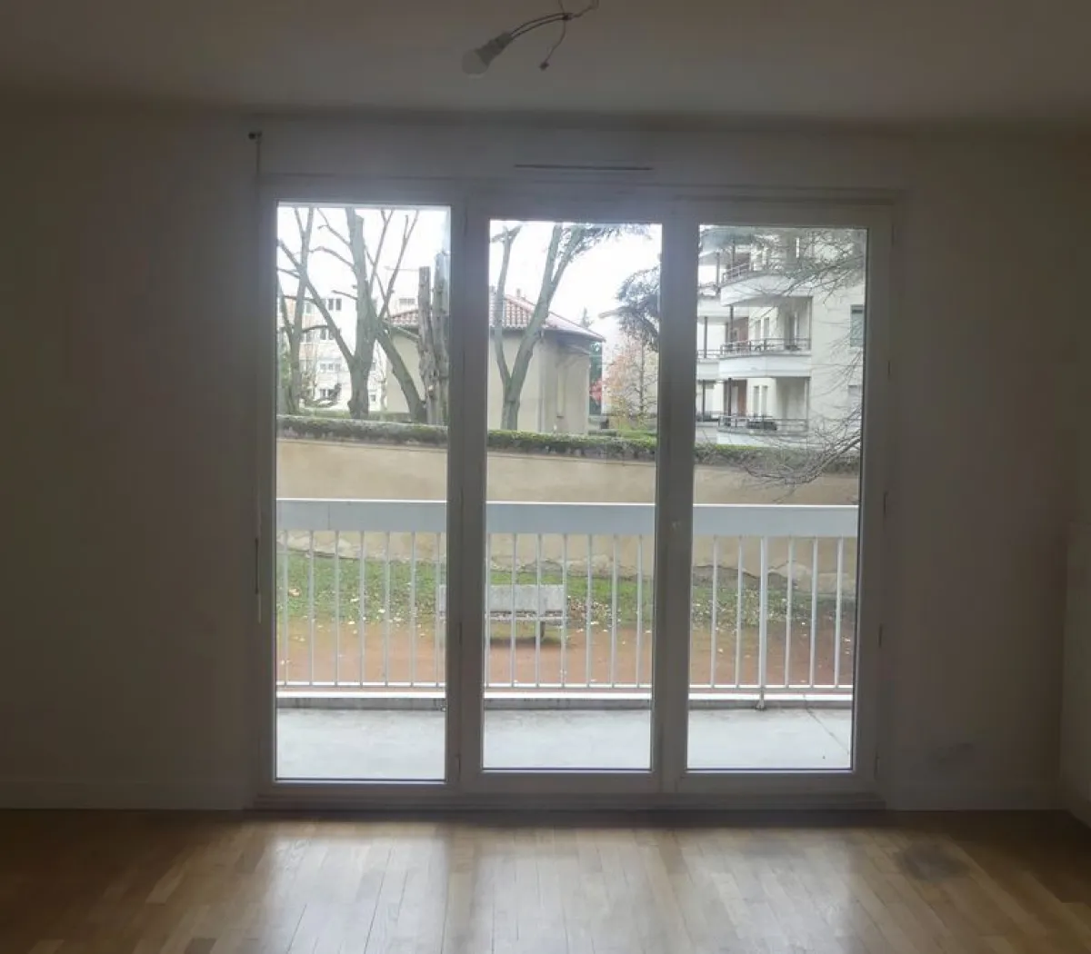 Location Caluire-et-Cuire Appartement 6920640445f5