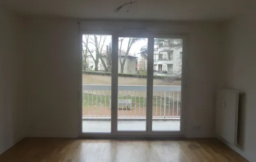 Location Caluire-et-Cuire Appartement 6920640445f5