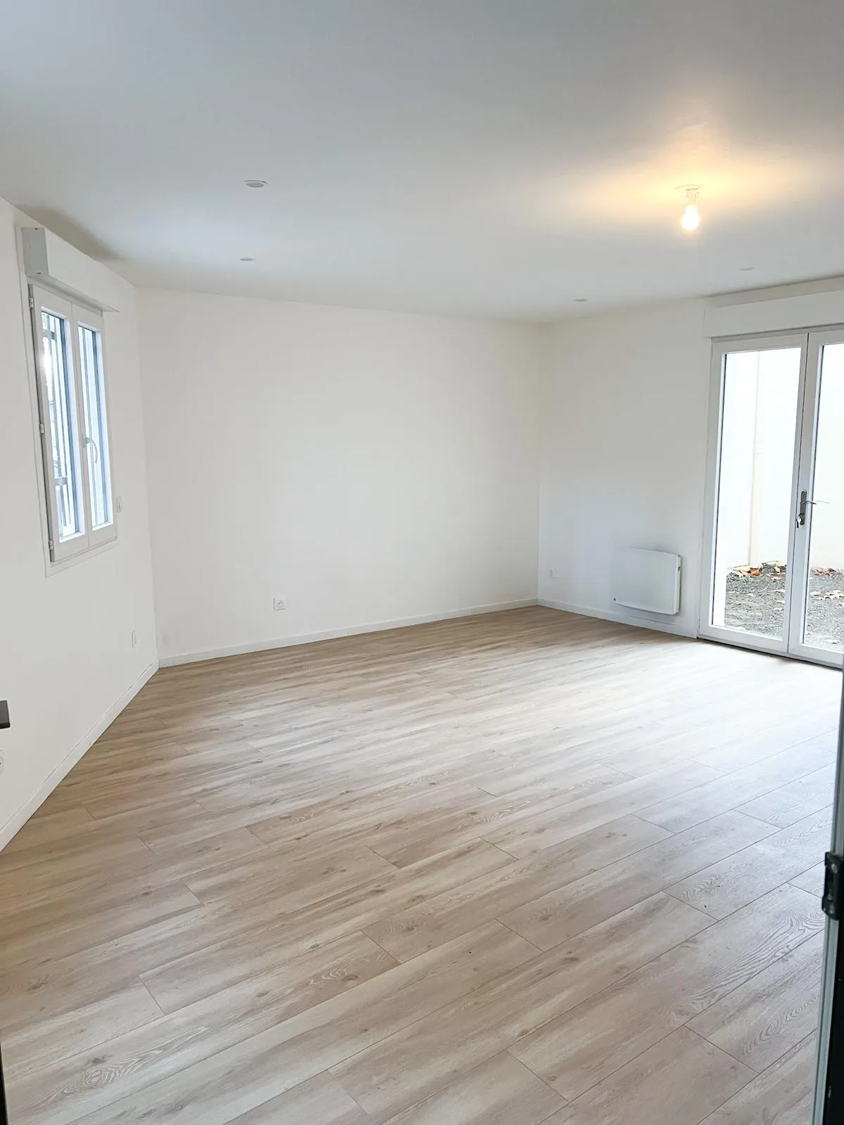 Location La Courneuve Appartement 69216a3528fa