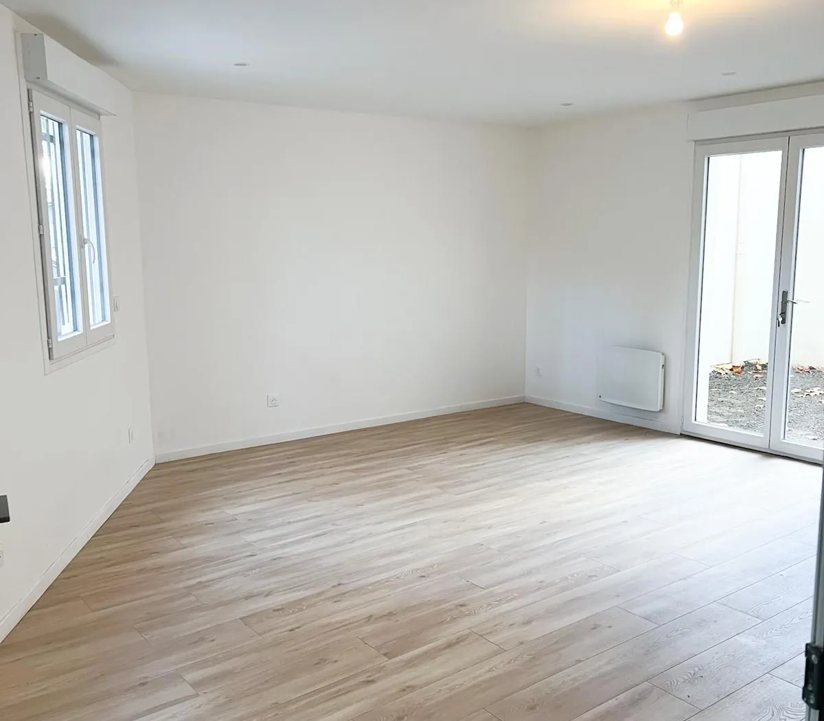 Location La Courneuve Appartement 69216a3528fa