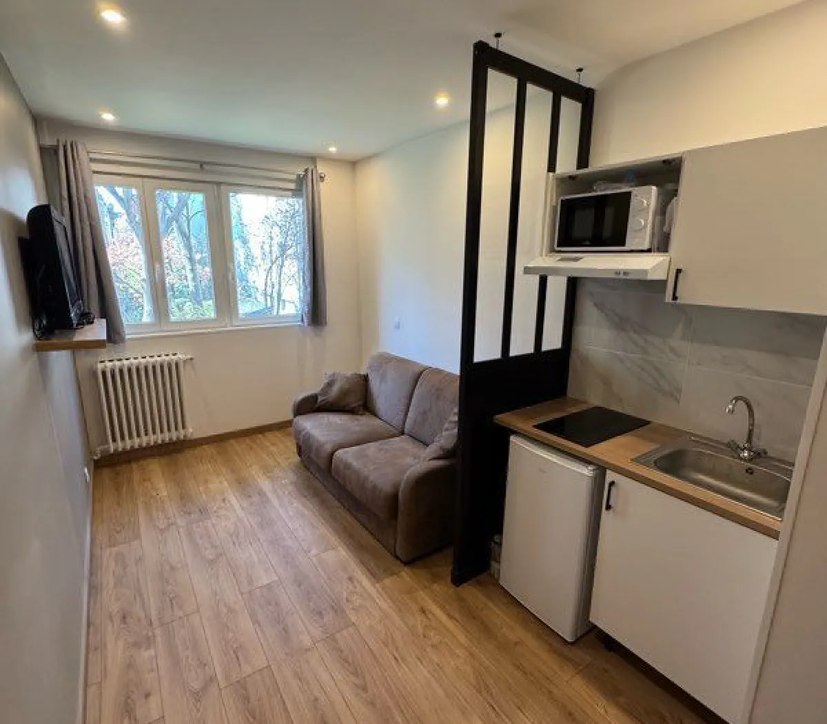 Location Neuilly-sur-Seine Appartement 69219f01ae2d