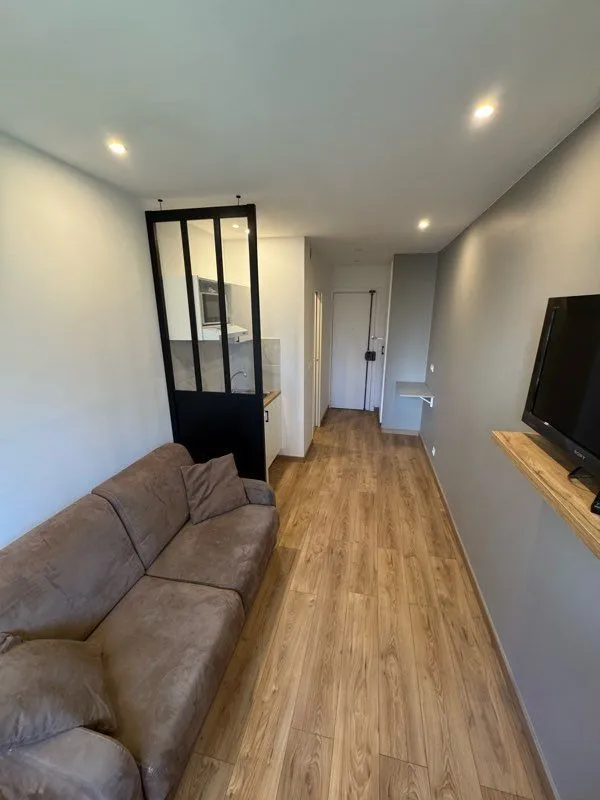 Location Neuilly-sur-Seine Appartement 69219f01ae2d3