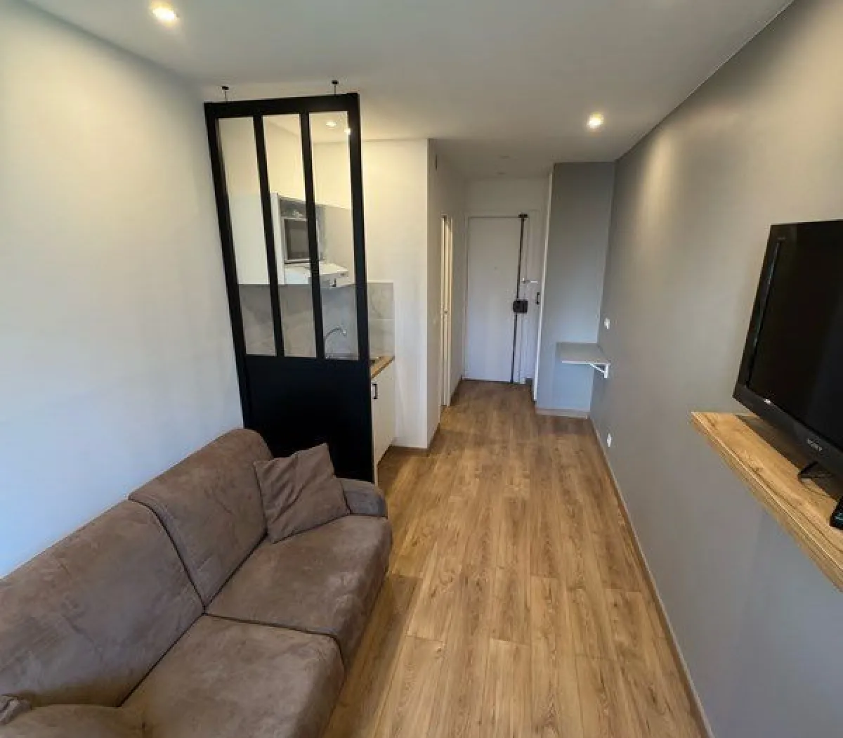 Location Neuilly-sur-Seine Appartement 69219f01ae2d