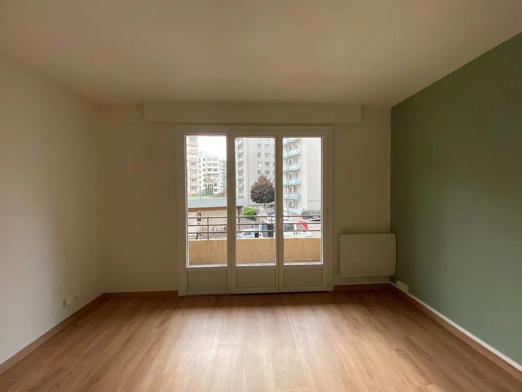 Location Grenoble Appartement 692577259ff7