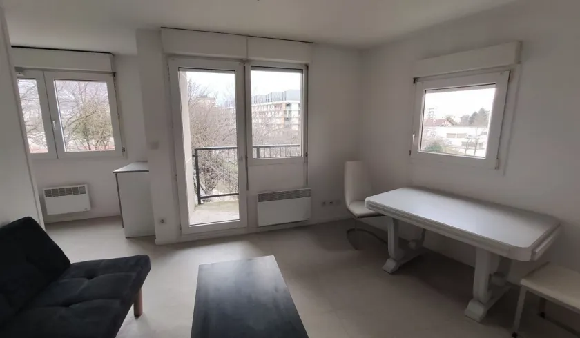 Location Grenoble Appartement 69259a82b4e3