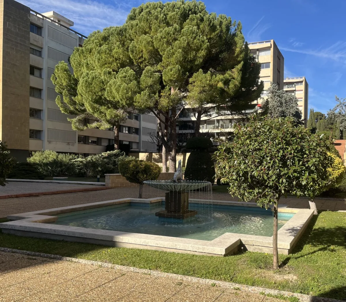 Location Aix-en-Provence Appartement 69297b0ca634