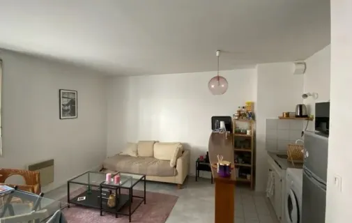Location Tours Appartement 69315a5ce412