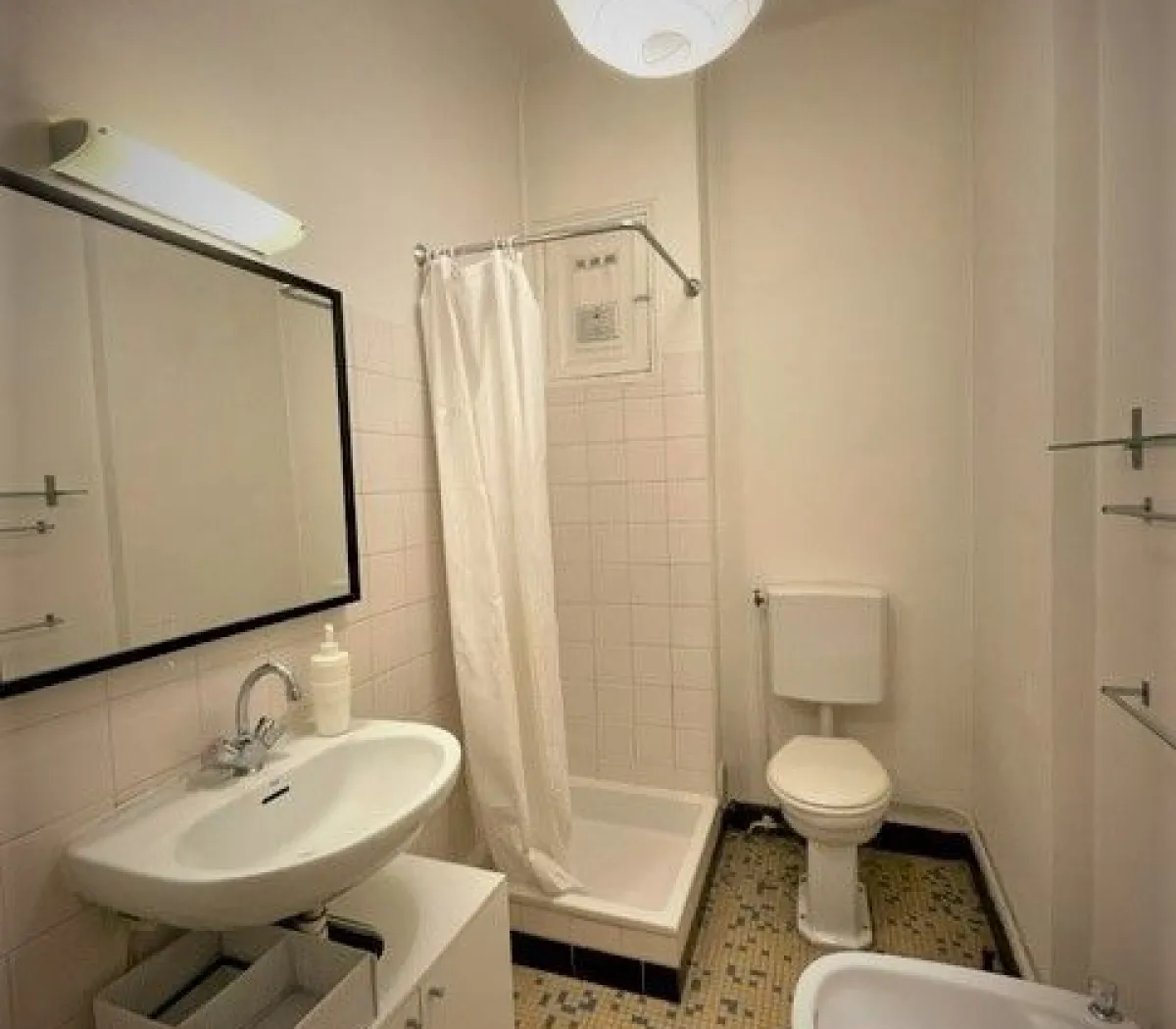 Location Grenoble Appartement 693252ab73f4