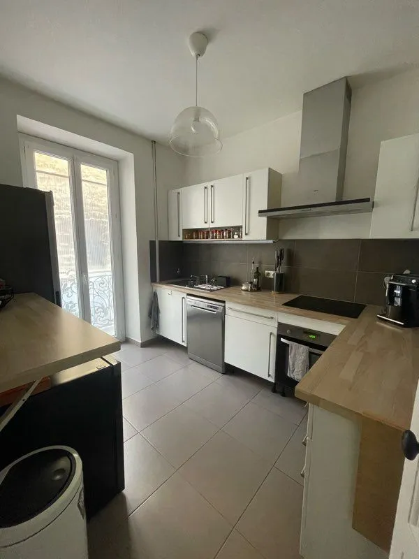 Location Nice Appartement 693252f7a821