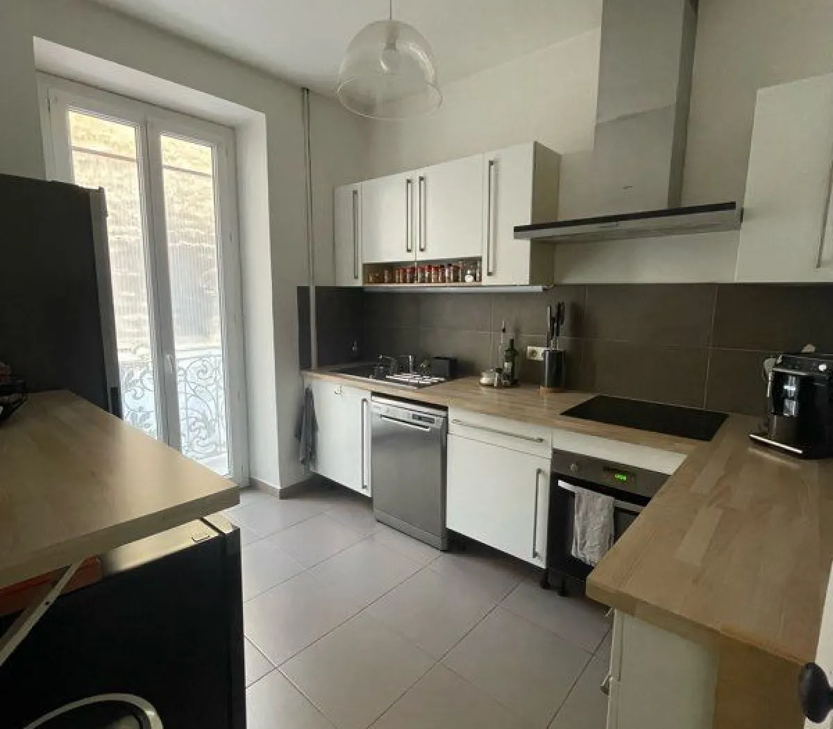 Location Nice Appartement 693252f7a821